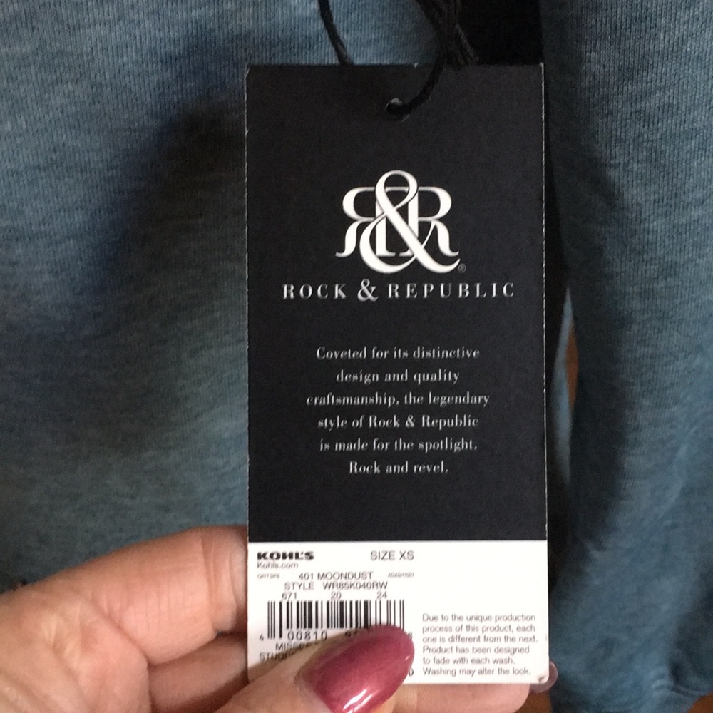 Rock & Republic Long Sleeve Top - Picture 5 of 6